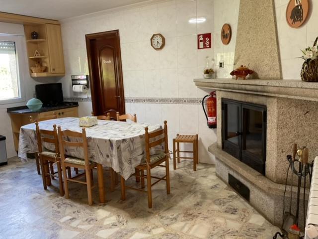 A Casa Do San Paio De Buscas Apartment Ordes ภายนอก รูปภาพ