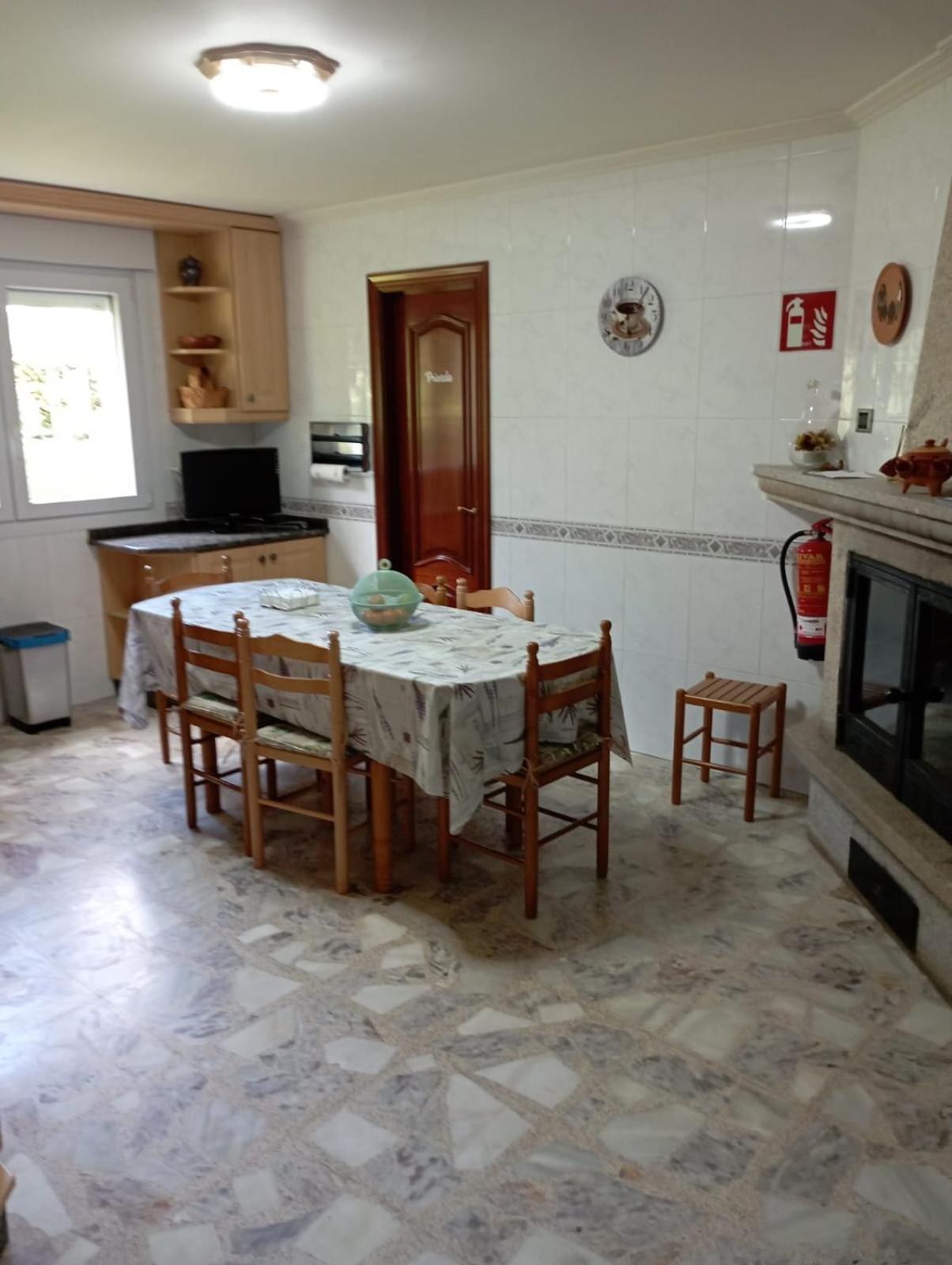 A Casa Do San Paio De Buscas Apartment Ordes ภายนอก รูปภาพ